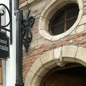 bnb-antwerpen-charmant.brusselshotelsbook.com/